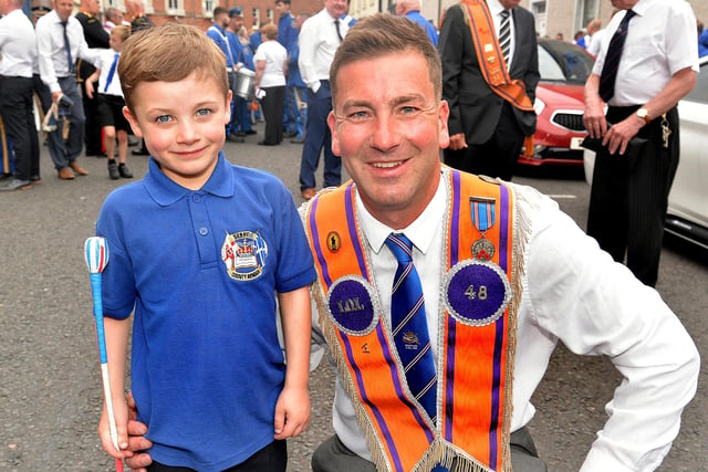 Alfie Leckey (5) with dad Richard pictured before Saturday's mini Twelfth parade. PT24-241.