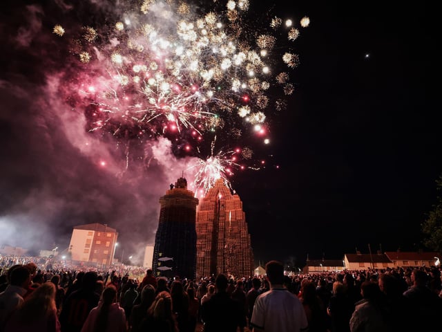 Bonfires lit across Northern Ireland to herald the start of a weekend ...