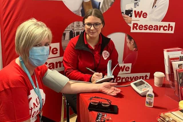 A dedicated team of staff from Craigavon Area Hospital’s 2 South Stroke ward held a successful event recently to raise awareness of strokes and to raise money. All money raised will be used to boost the care and services provided to patients and families suffering from a stroke receiving care in 2 South Stroke, and in aid of Northern Ireland Chest Heart and Stroke and Stroke Association.