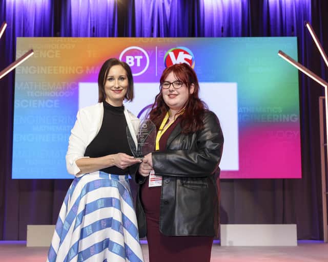 Therese Gunning Principal Commercial Lawyer BT Ireland presents the Best Project from Northern Ireland Award to Cara Colvin from South Eastern Regional College Lisburn and her project ‘Cigarette smoke causes scarring of the lungs – how?’. Photo by Chris Bellew / Fennell Photography 2023