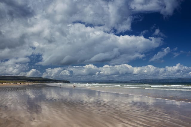 Another solid option for those progressing their surf skills, Portstewart Strand has a reasonably consistent wave pattern and is best in spring, especially April. While the beach gets exposed to westerly winds, the eastern corner tends to hold up well on bigger days. Waves here break left and right and can be ridden at all stages of the tide. As with neighbouring beaches, local windswells combine with Atlantic groundswells to create varied surf conditions. Lifeguards are on duty during peak months.