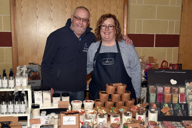 Brian Barrie and Nichola Carslile pictured at their Aromarama luxury home fragrances stall at the Shankill Parish Christmas Market. LM50-212.