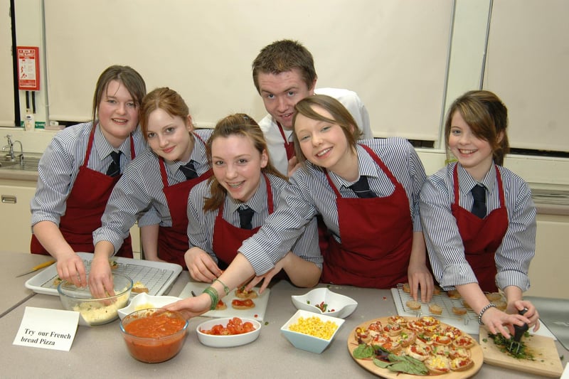 Fourth year students making pizza in the Home Economics suite in 2007. LT06-324-PR