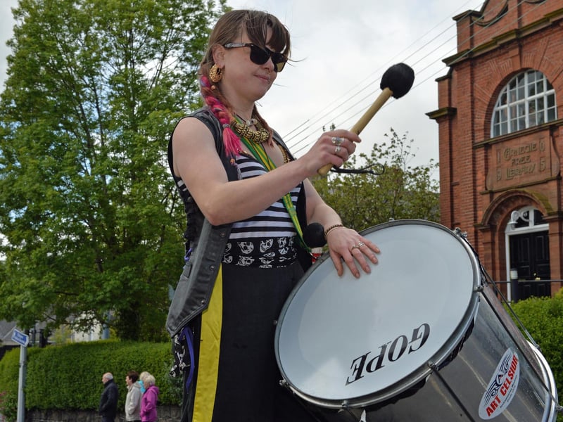 Setting the pace during the 2015 parade. INLT 23-046-PSB