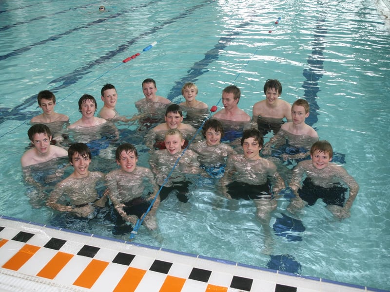 Third year students from Ballymena Academy who took part in a sponsored swim to raise money for the schools Medallion Rugby trip to France in 2007. BT26-257AC