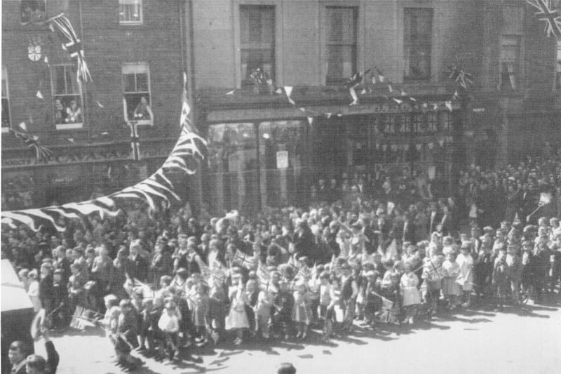 VE Day parade, Carrick High Street.