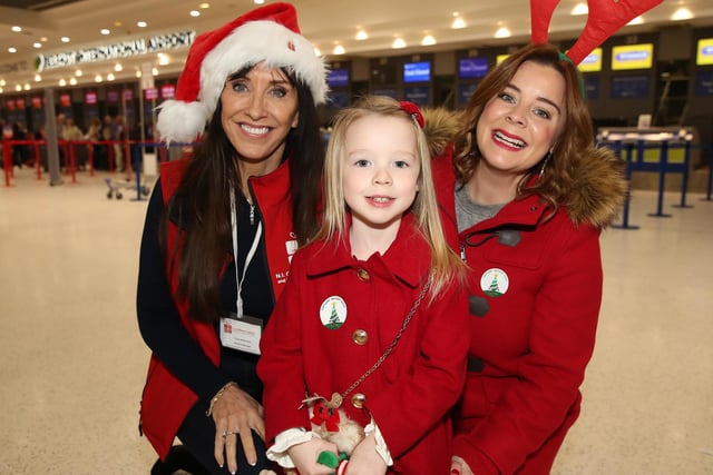 Fiona Williamson, General Manager with NI Children to Lapland and Days to Remember Trust is with Lindie Flinn and mum Cathy Flinn