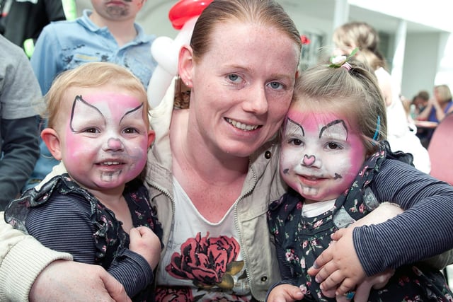 Natalya Foster, Ann McMurtry and Lianna Foster at Humpty's Easter Show INCT 17-409-RM
