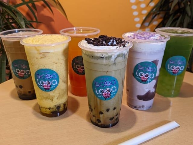As the first bubble tea spot in Portadown, Boba Loca offers an array of classic milk teas and fruit teas. From lemon and kumquat, to apple, and wintermelon, to chocolate, there is something to suit all tastes; with the option of cream cheese mousse, foam mousse or salted cream mousse.
For more information, go to bobaloca.co.uk