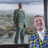 Doddie Weir with his painting in the Scottish National Portrait Gallery (SNPG)