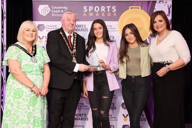 U15 Ruairí Óg Camogie Team won the 2023 Merit Award. Representatives from the team are pictured with Denise Watson, Mayor Councillor Steven Callaghan and Deputy Mayor, Councillor Margaret-Anne McKillop.