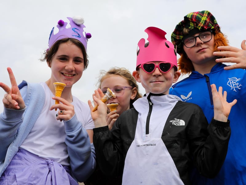 Joining in the Big Lunch fun at Harpur's Hill Primary School.