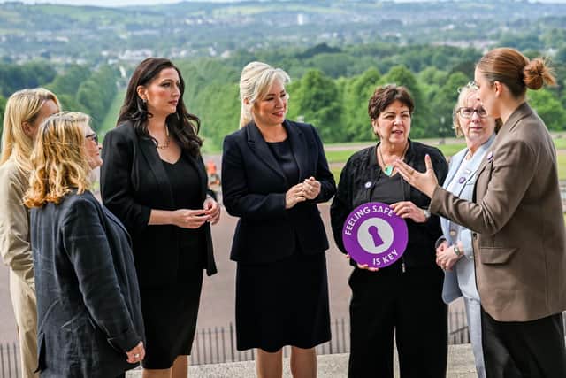 Steph Craig (right) at the launch of the initiative as she briefs the First and Deputy First Ministers. CREDIT STEPH CRAIG