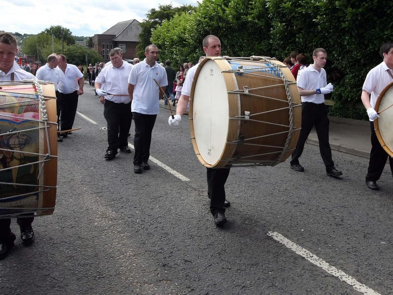 Ballyclare resounds to the beat of the Lambeg Drum. NT29-018FP