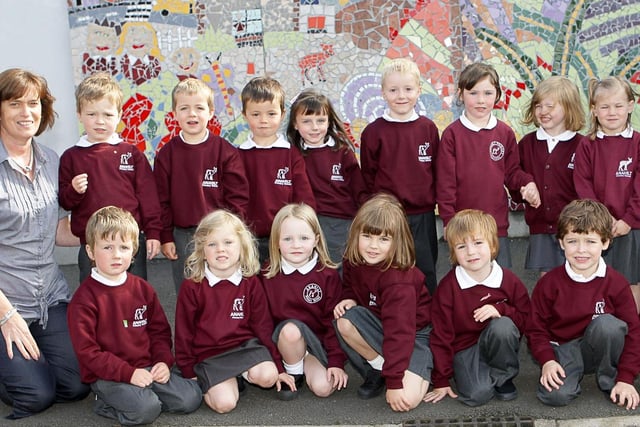 P1 pupils at Annahilt Primary School in 2009