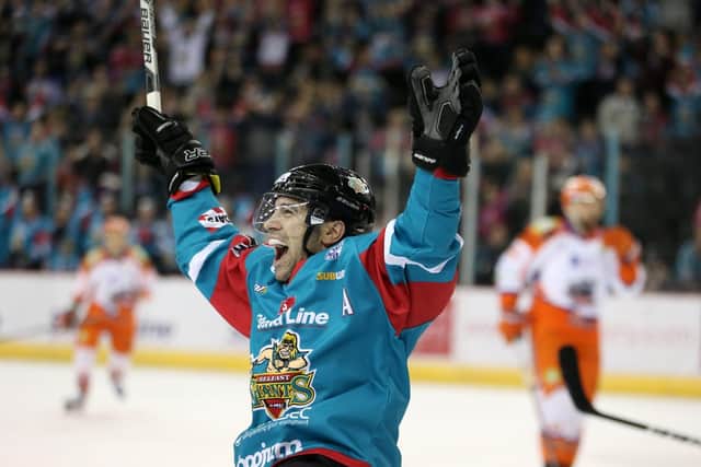 Former Belfast Giant Steve Saviano