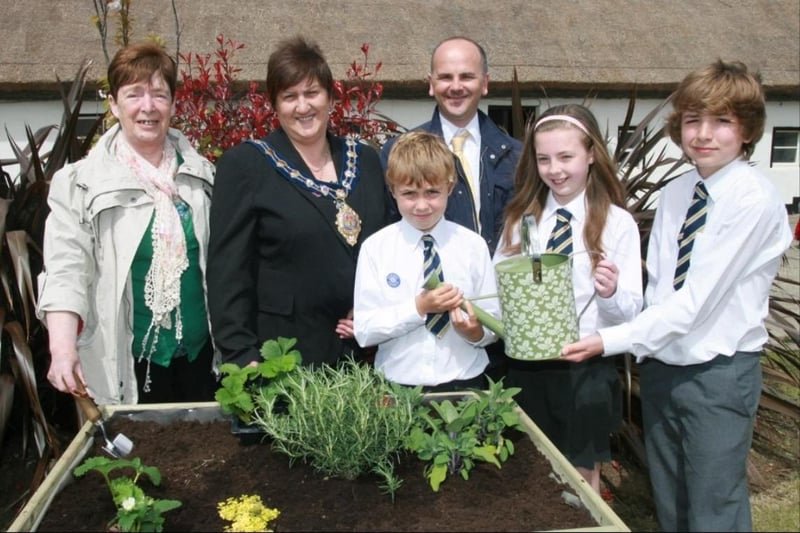 Councillor May Beattie and Stephen Daye pictured with Carrick Mayor Patricia McKinney at the launch of Carrick in Bloom 2010. Also included, primary school pupils Simon White, Lauren Slater and Tom Gilpin. CT20-027tc.