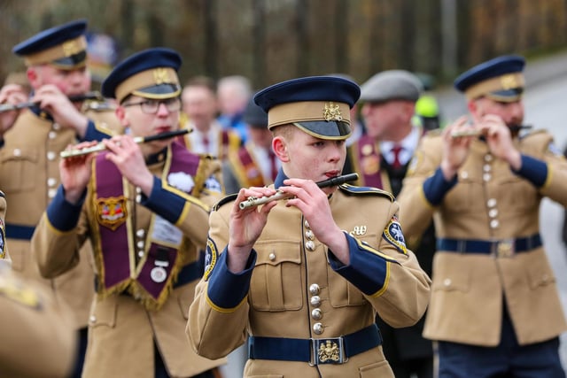 Keeping in tune during the Shutting of the Gates parade. Picture: Lorcan Doherty / Presseye