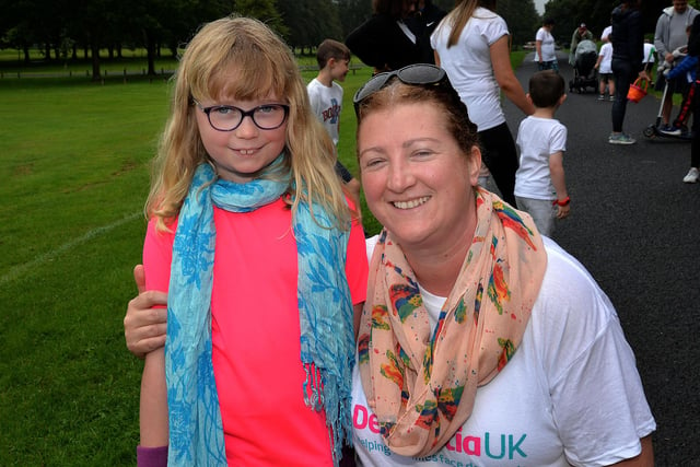 Charlotte Duffy (8) and her mum, Diane pictured before the colour run in Lurgan Park on Sunday. LM35-211.