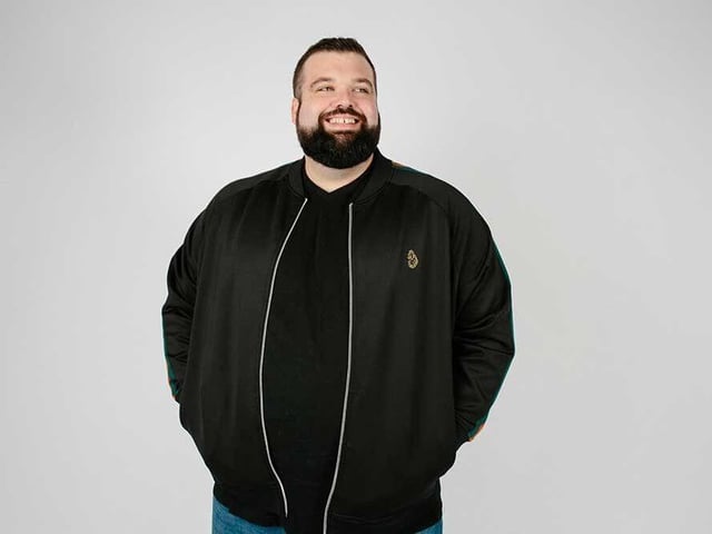 •	Blue Lights Star and Belfast Comedian, Dave Elliott returning to The Old Courthouse for Comedy Show