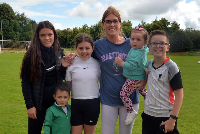 Shauna Baylis and her children pictured at Knockcramer Park for the charity fun day and soccer match in aid of Just A Chat. LM32-202.
