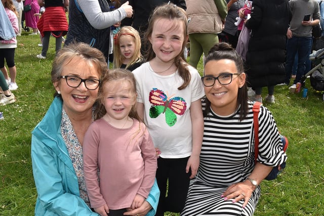 Enjoying the sun and fun are, from left, Blanche Devlin, Ria Devlin (4), Grace Sloan (7) and Danielle Sloan. PT18-253.