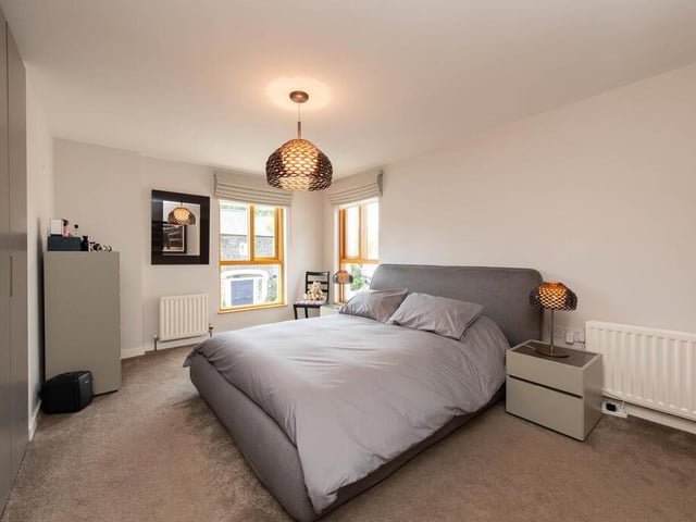 Double bedroom with dual aspect.