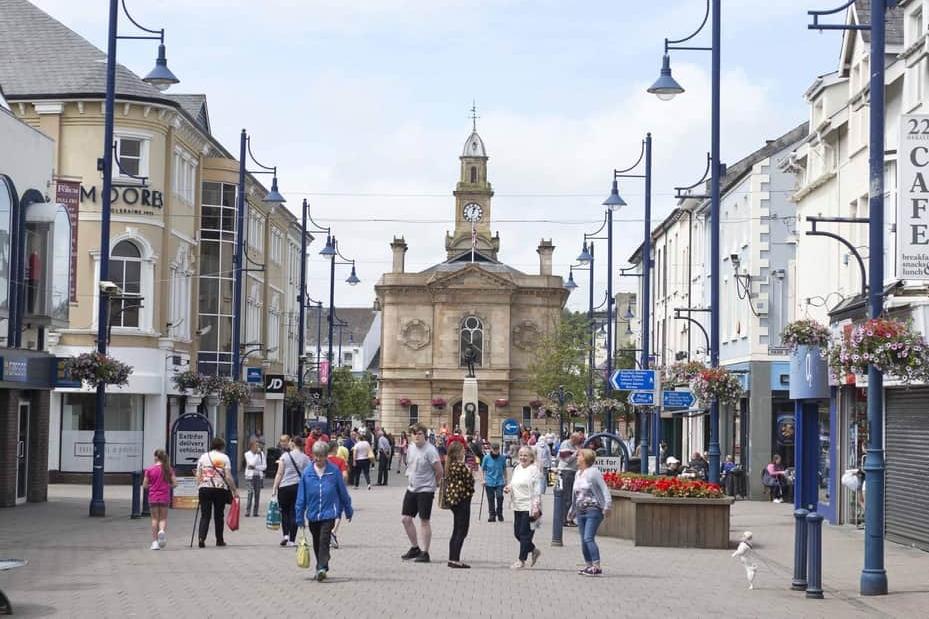 Councillors call for collaborative approach to help 'in trouble' town centres