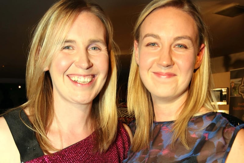 Orla and Aoife Duddy enjoyed the evening with a cookery demo from James Martin during his visit to Barnaby's Restaurant. INNT 48-044FP