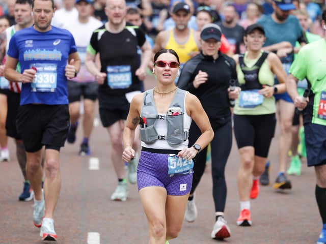 Runners leaving the grounds of the Stormont Estate.