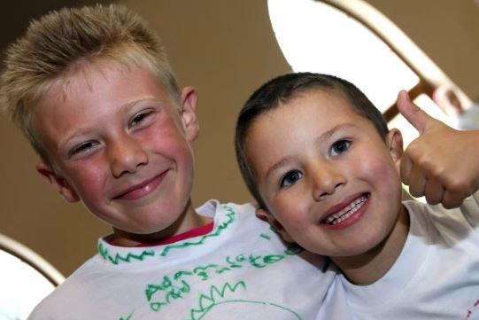 Adam Carlin and Daniel McIlmaid give the thumbs up to the Mayfield summer scheme in 2007.
