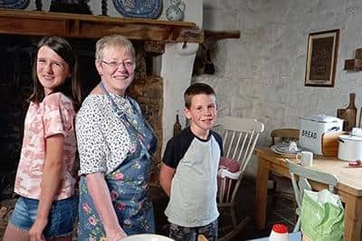 'Stories Frae the Loanen' stars siblings Robyn and Drew Orr alongside Jenny McCarley. Credit Ulster Scots Broadcast Fund