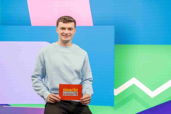 James Mac Éinrí Nuacht Cúla4