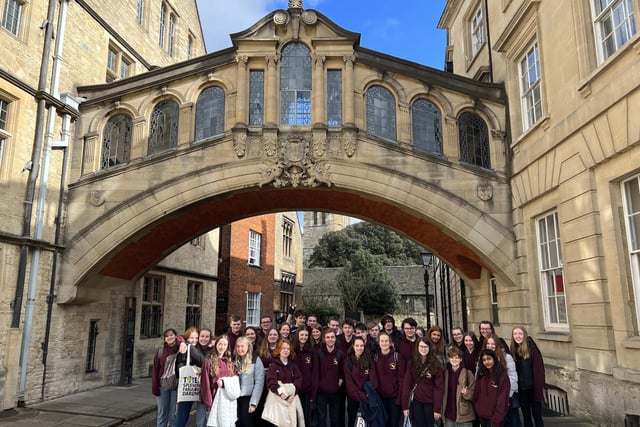 The Carrickfergus Grammar School pupils at 'The Bridge of Sighs', Oxford.