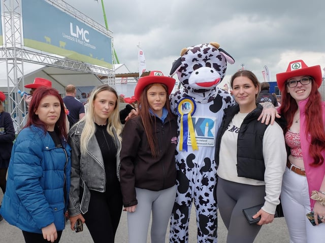 Northern Ireland Kidney Research Fund's mascot Bella the Kidney Cow with Rachel McGuckin, Nyah Duffin, Una Creaney, Marie Therese and Jessica McCaul from Dungannon.