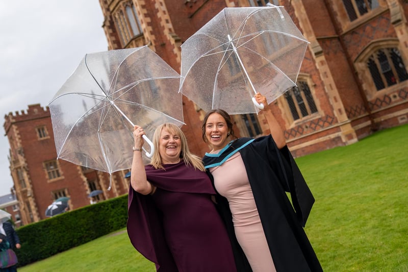 Heidi Simmons from Portadown graduates with a degree in Psychology. She is pictured with her mum Lyn