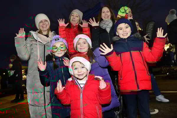 Lesley McGrattan, Dee Ferguson, Gillian Gordon with kids, Rosa Ferguson, Jessica McGrattan, Max Gordon and Ruairi McGrattan enjoying the Carryduff Christmas Marlet