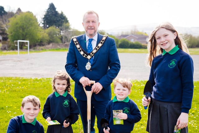 The Mayor of Antrim and Newtownabbey, Alderman Stephen Ross, with pupils from Mossgrove Primary School.