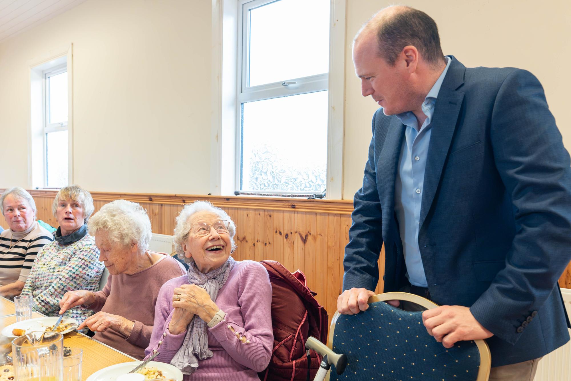 Minister Lyons visits Curragh Rising Sons of Joshua LOL 855.
