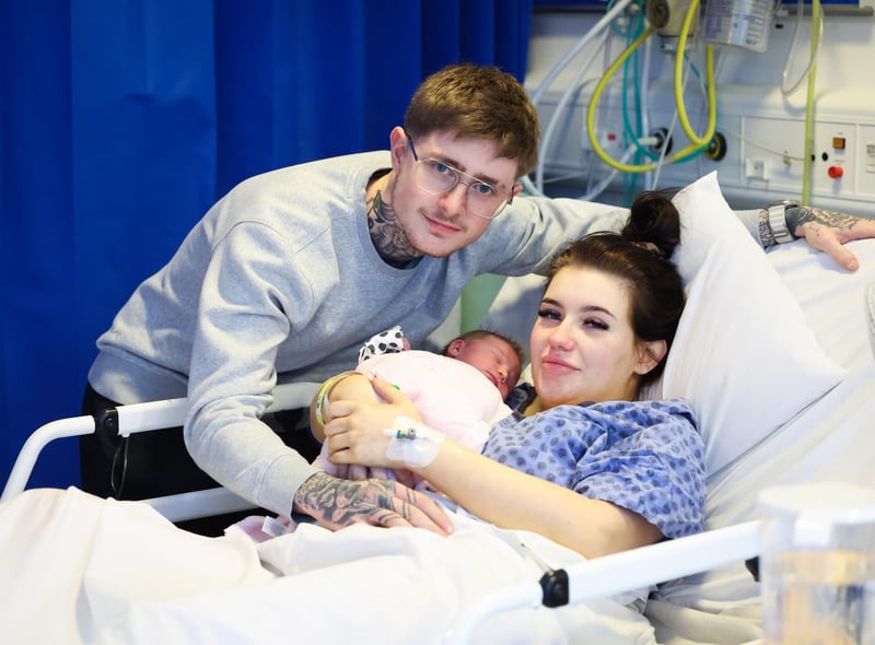 Narisse Heaney and partner Taylor Woods from Lisburn with their new born baby Maya pictured at the Ulster Hospital, Dundonald. Baby Maya weighed 7lb 1oz and was born at 04.36am on Christmas Day. Picture: Kelvin Boyes / Press Eye.
