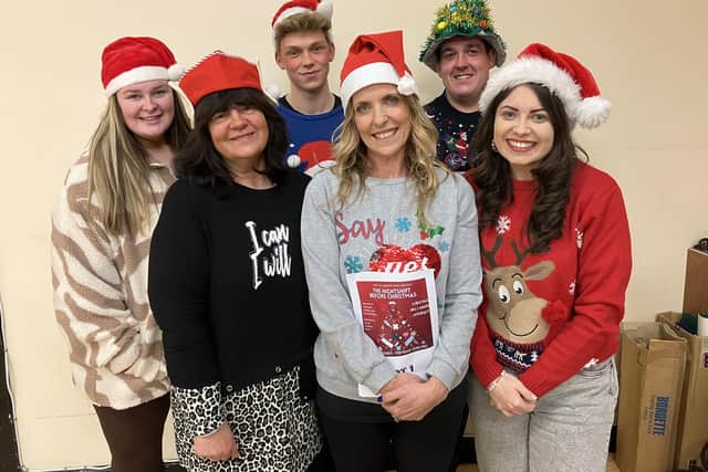 Director Claire Connor-Boyd (third from right) pictured with the Ballymoney cast members of 'The Nightshift Before Christmas': (from left) Cherith McCook, Cheryl McCook, Rio Dunlop, Jason Clyde and Martina McAfee. Credit Una Culkin