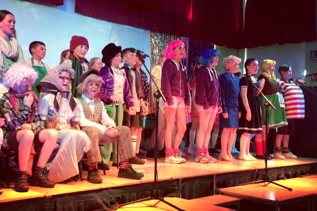 The Primary 7 cast of Charlie and the Chocolate Factory at Damhead Primary School. Credit Jill Laverty