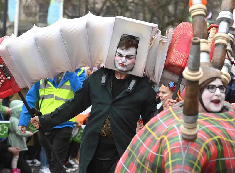One of the many eye-catching costumes.