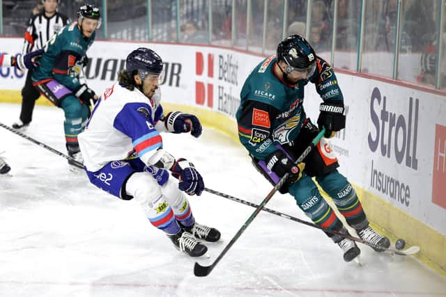 The Stena Line Belfast Giants have today announced the signing of American left-winger, Elijiah Barriga, pictured in blue and white of the Dundee Stars, ahead of the forthcoming 2023/24 season. Photo by William Cherry/Presseye