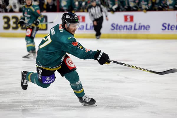 Josh Roach has re-signed with the Belfast Giants for the 2024/5 season. Photo by William Cherry/Presseye
