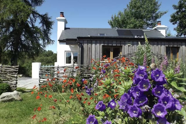 A quiet retreat, Birch Cottage in Ballyroney is an off-grid escape that is fully self sufficient and secluded with limited access to electronic elements, including no TV but accessible wifi. Crafted using eco-friendly finishes and sitting on Lackan Cottage Farm, you can’t get more country than this hidden gem, so take a dander through the gardens, woodlands and farmland to experience the peace of private life for yourself.