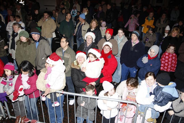 The crowd at the switch on of the Christmas Lights in Garvagh in 2007
