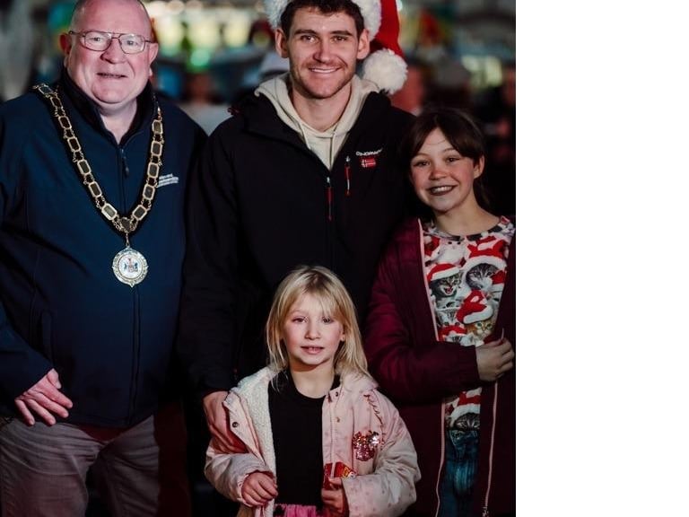 Mayor, Cllr Neil Kelly with Sebastian , Nahla and Layla.