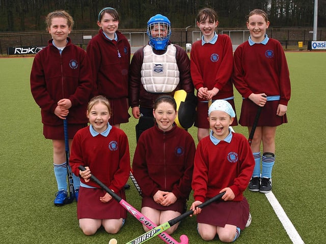 Pond Park Primary School team when reached the NI hockey finals in 2007