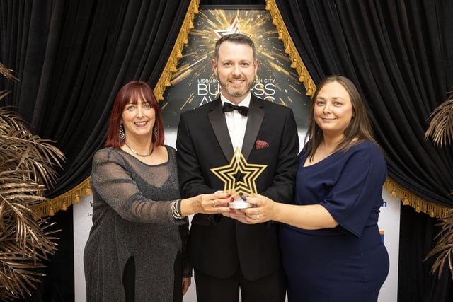 Kitchen Pod NI secured the Innovation Award sponsored by SERC. Pam Kelly presented it to Jeremy and Judith McKinney